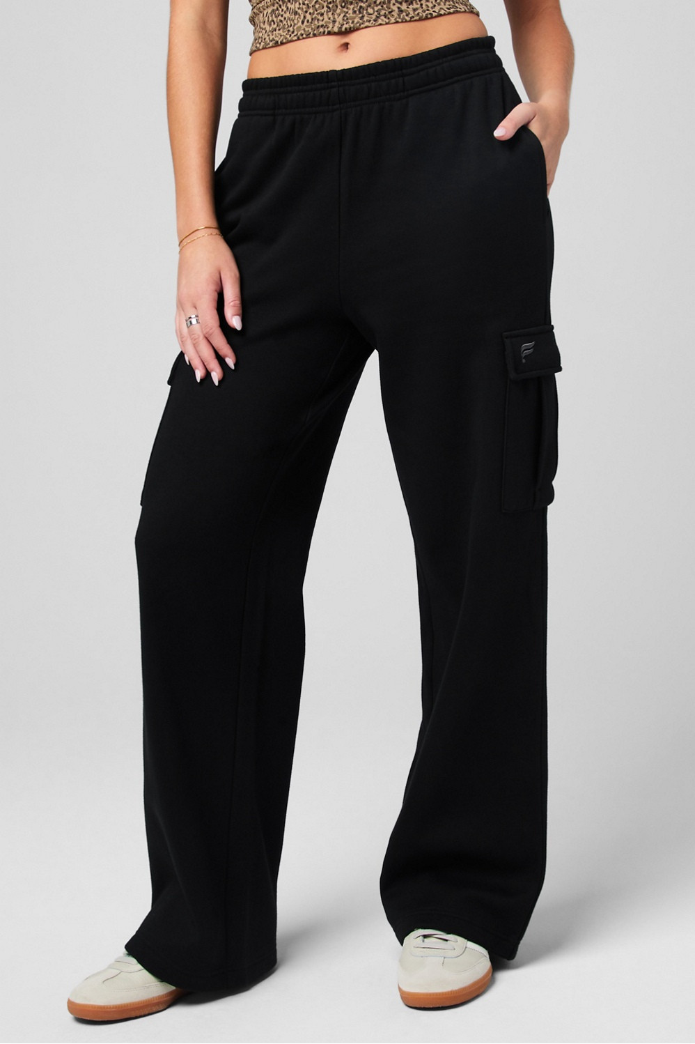 Cozy Fleece Wide Leg Cargo Sweatpant | Fabletics