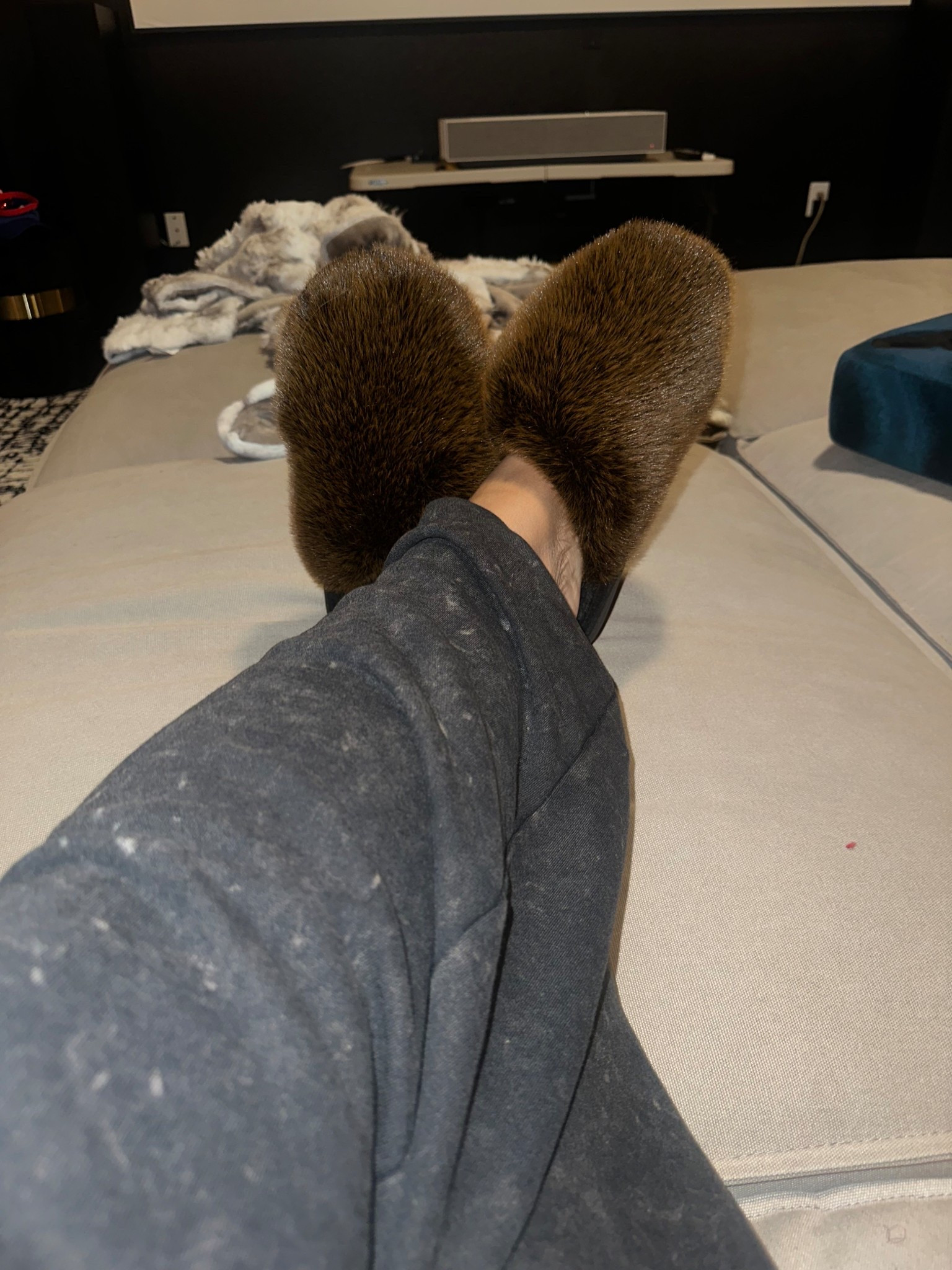 The most comfortable slippers

#LTKmomlife #LTKselfcare #LTKFindsUnder50