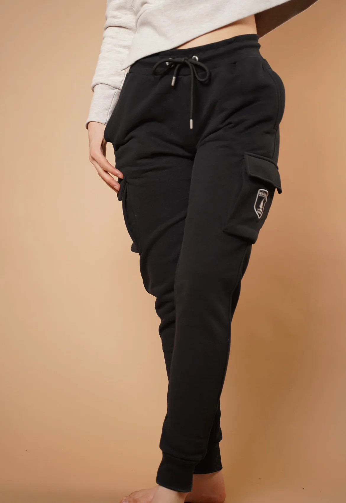 Mina Black Jogger | Wanakome