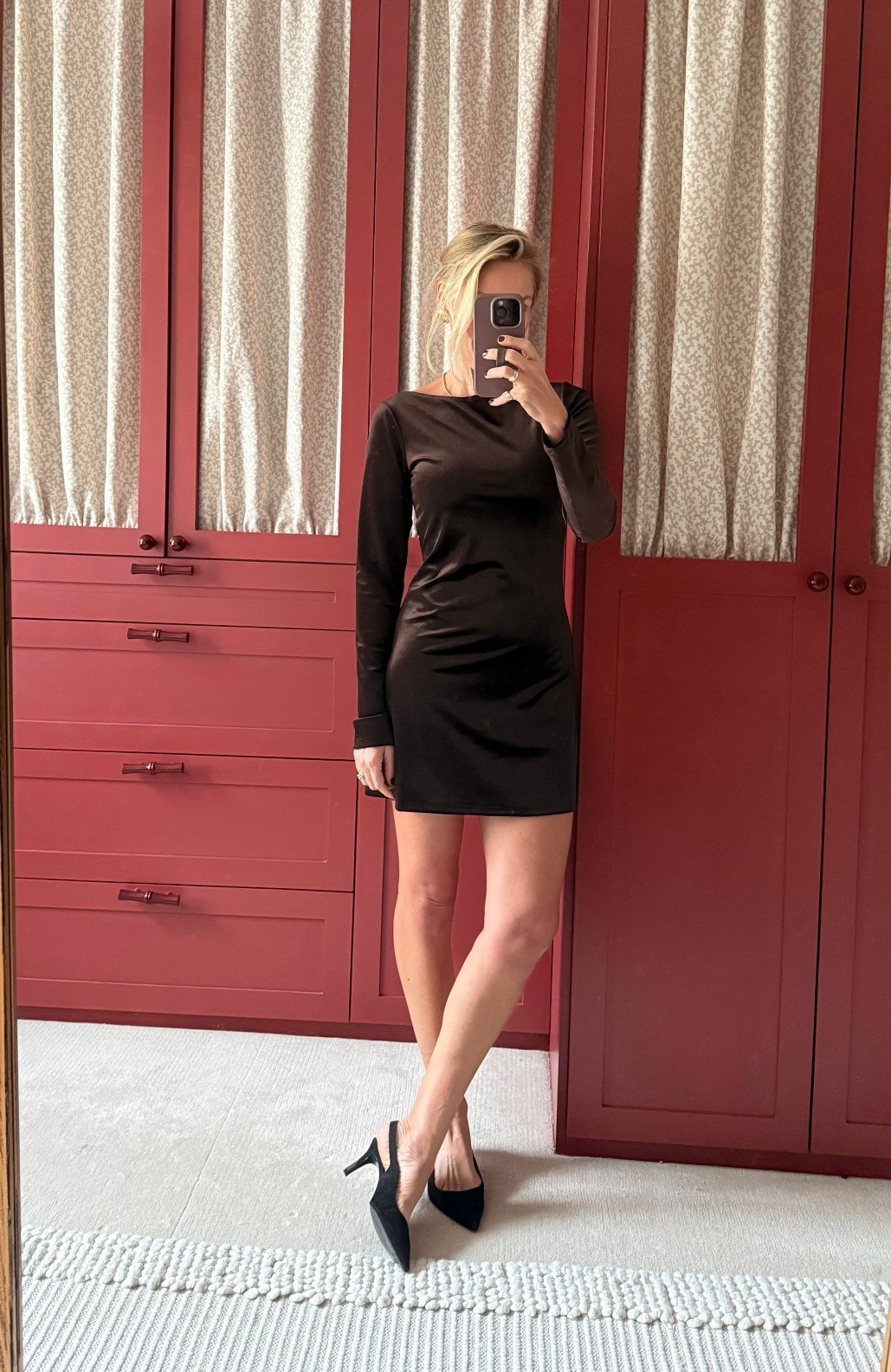 Little Velvet Dress 

#LTKeurope #LTKpartywear #LTKdresses