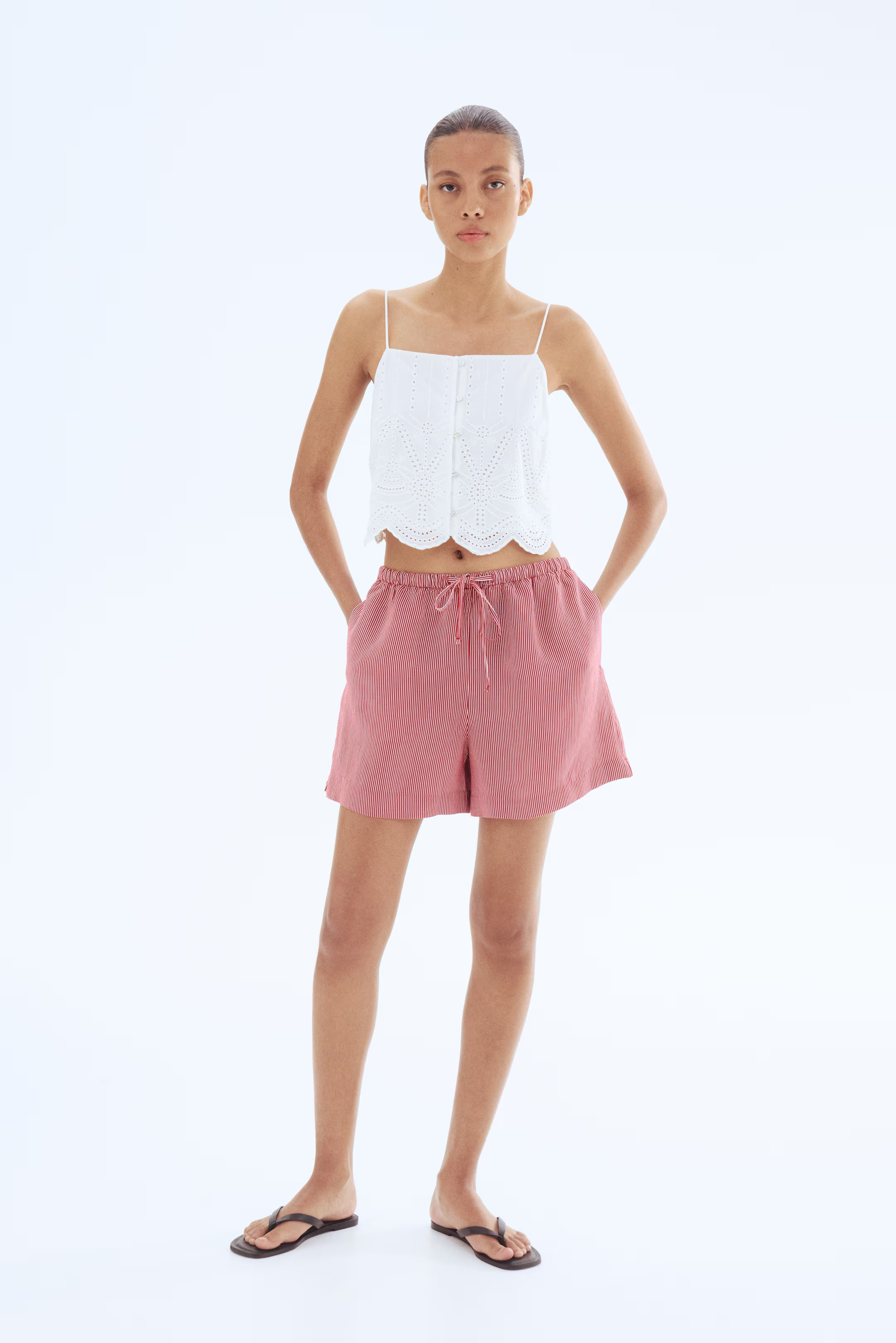 - Short van linnenmix met drawstring - Rood/gestreept - DAMES | H&M NL | H&M (DE, AT, CH, NL, FI)