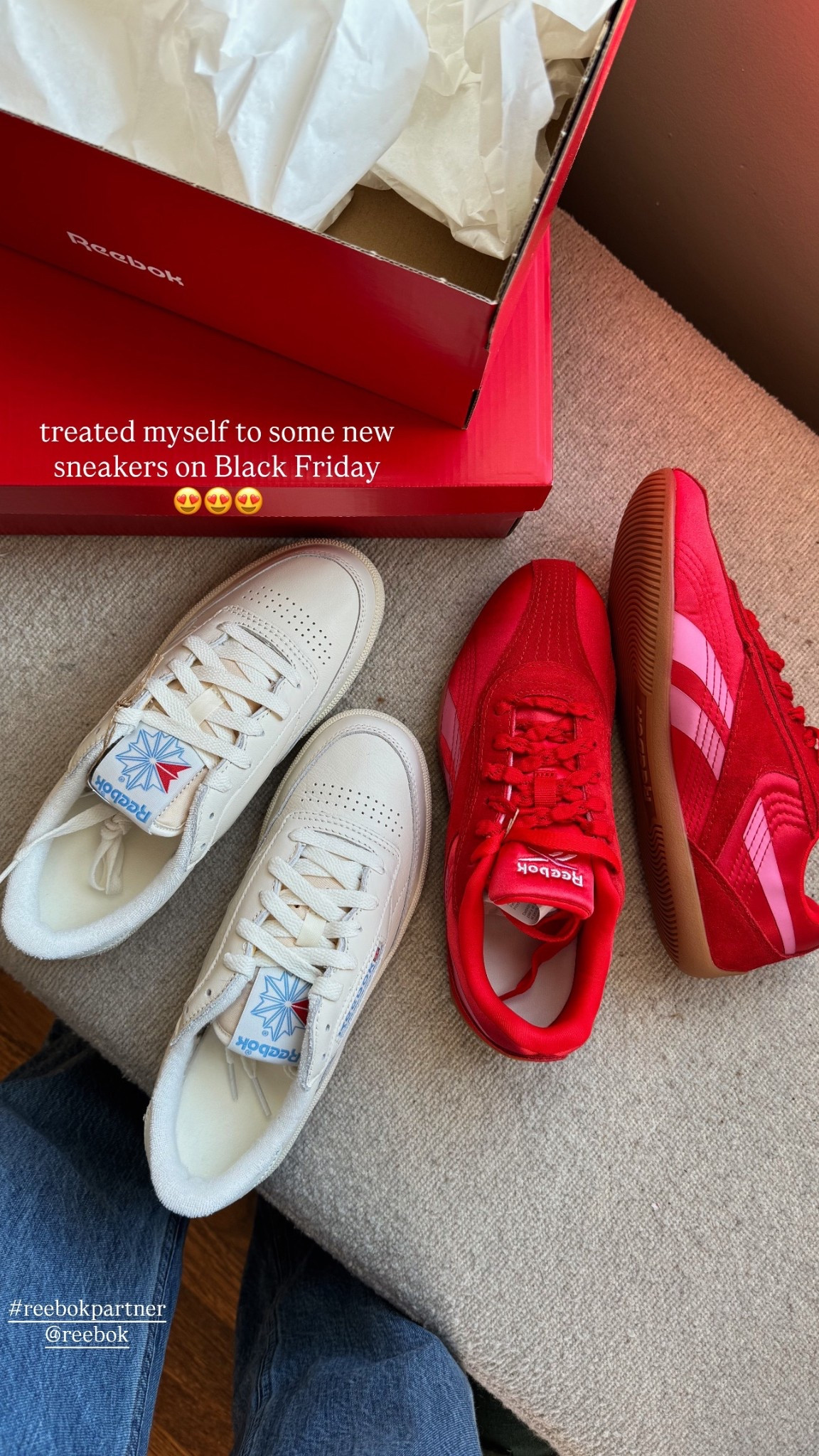 New reeboks I treated myself too! Would make a great gift for him or her!

White vintage club sneaker- 7.5 (runs a little small)
Low rise red & pink sneakers- 7.5 (tts) 

#LTKFindsUnder100 #LTKHoliday #LTKGiftGuide