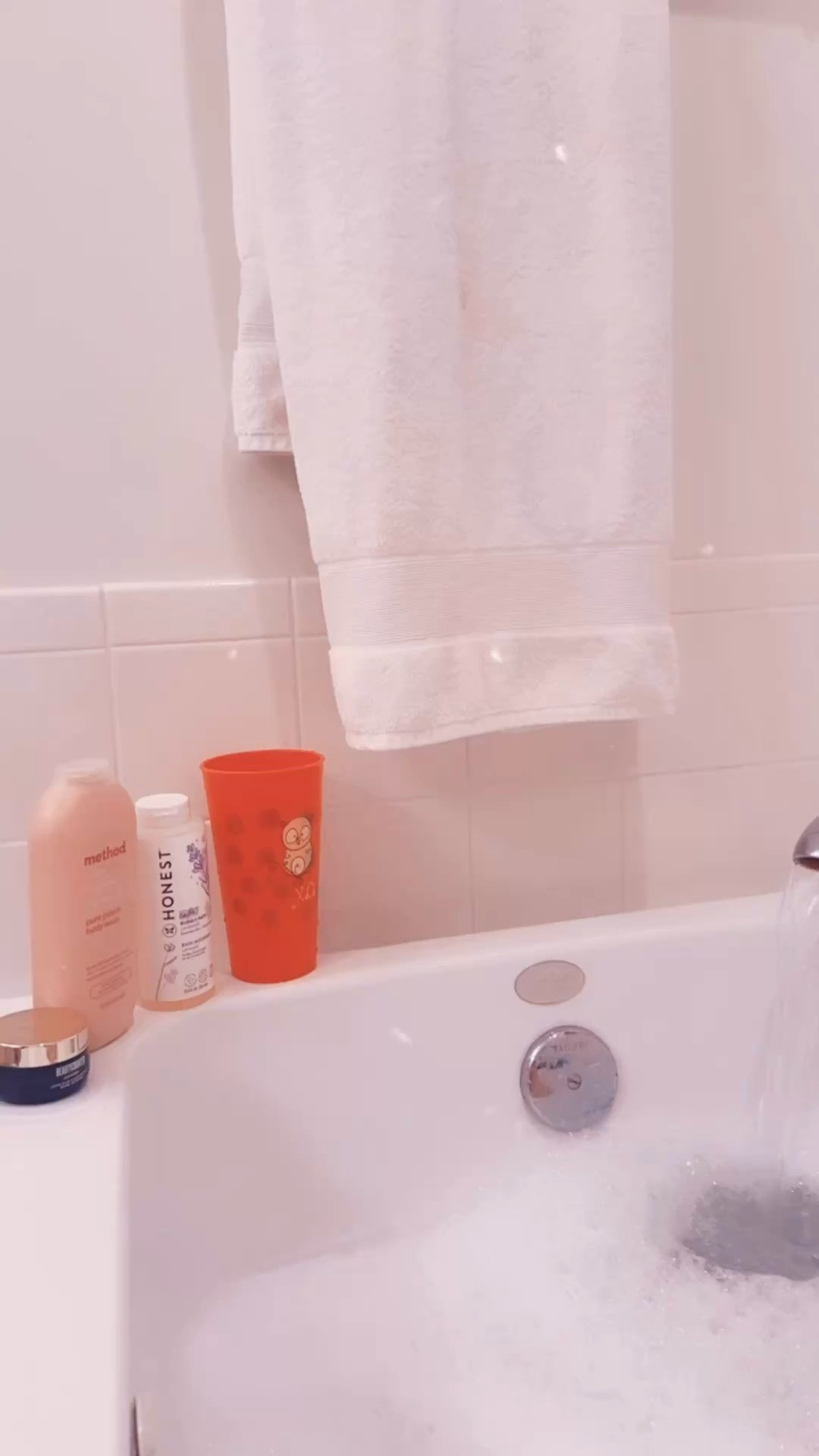Is there anything better than a soaker bubble 🫧 bath?! 🛁