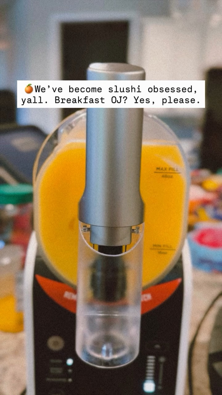 🍊We’ve become slushi obsessed, yall. Breakfast OJ? Yes, please.