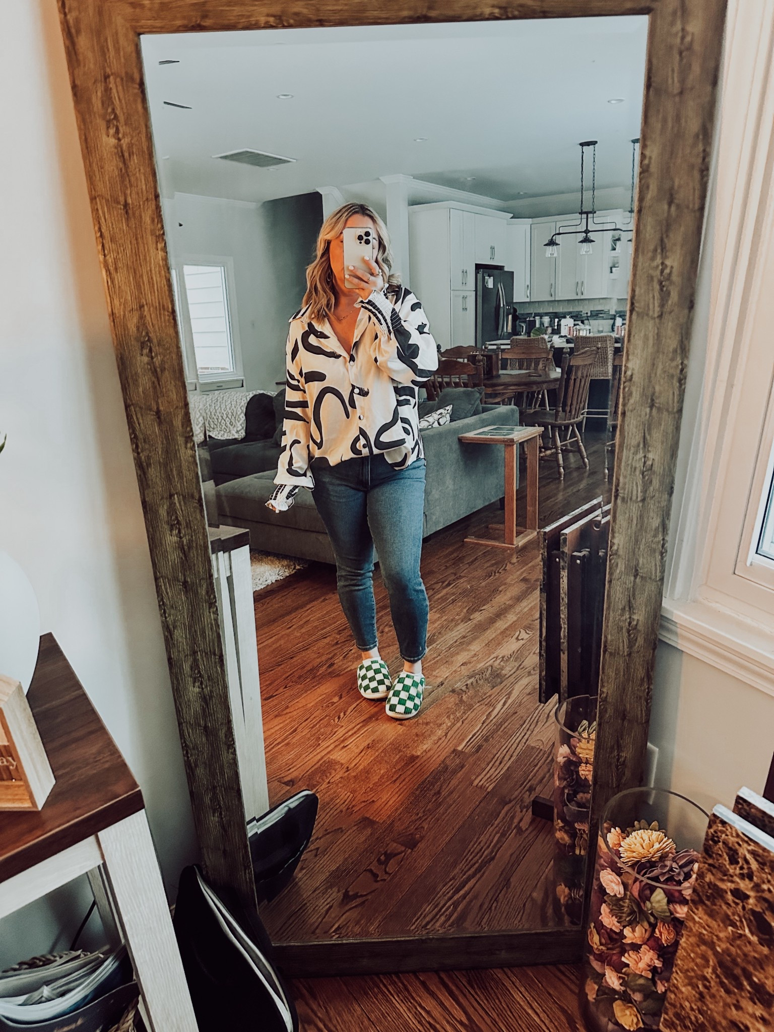 Date night fit & an even better meal. 🖤✨ Anyela’s never disappoints—amazing food, perfect vibes, and always a good time. A little statement top, a little comfort, and a lot of good eats. Wouldn’t have it any other way! 🍽️🍷 #DateNightLook #AmazonFashion #FoodieFinds 

#LTKPetite #LTKStyleTip #LTKFindsUnder50