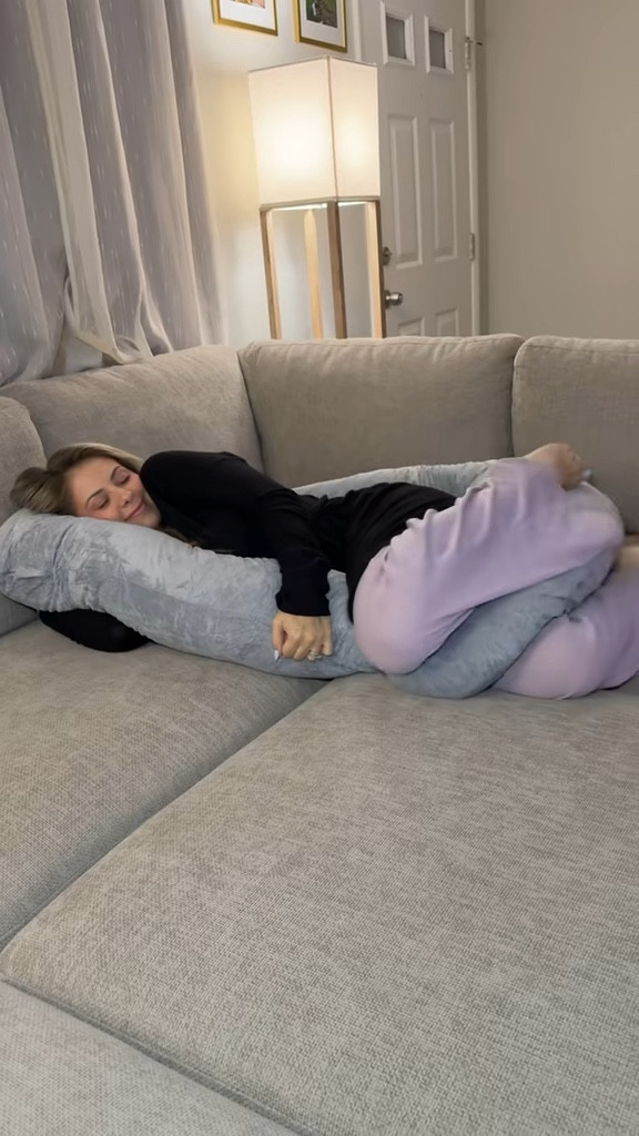 I have found the best in mostly pregnancy pillow! 



#pregnancypillow #momcozy 
#maternity #maternitydress #maternity #winterootd #maternityphotoshoot #babyshowerdress #babyshower #maternityphotoshoot #momanda #maternityjumpsuit #maternityootd #maternitywear#LTKFamily 

#LTKBump #LTKootd #LTKBaby

#LTKmomlife #LTKBump #LTKBaby