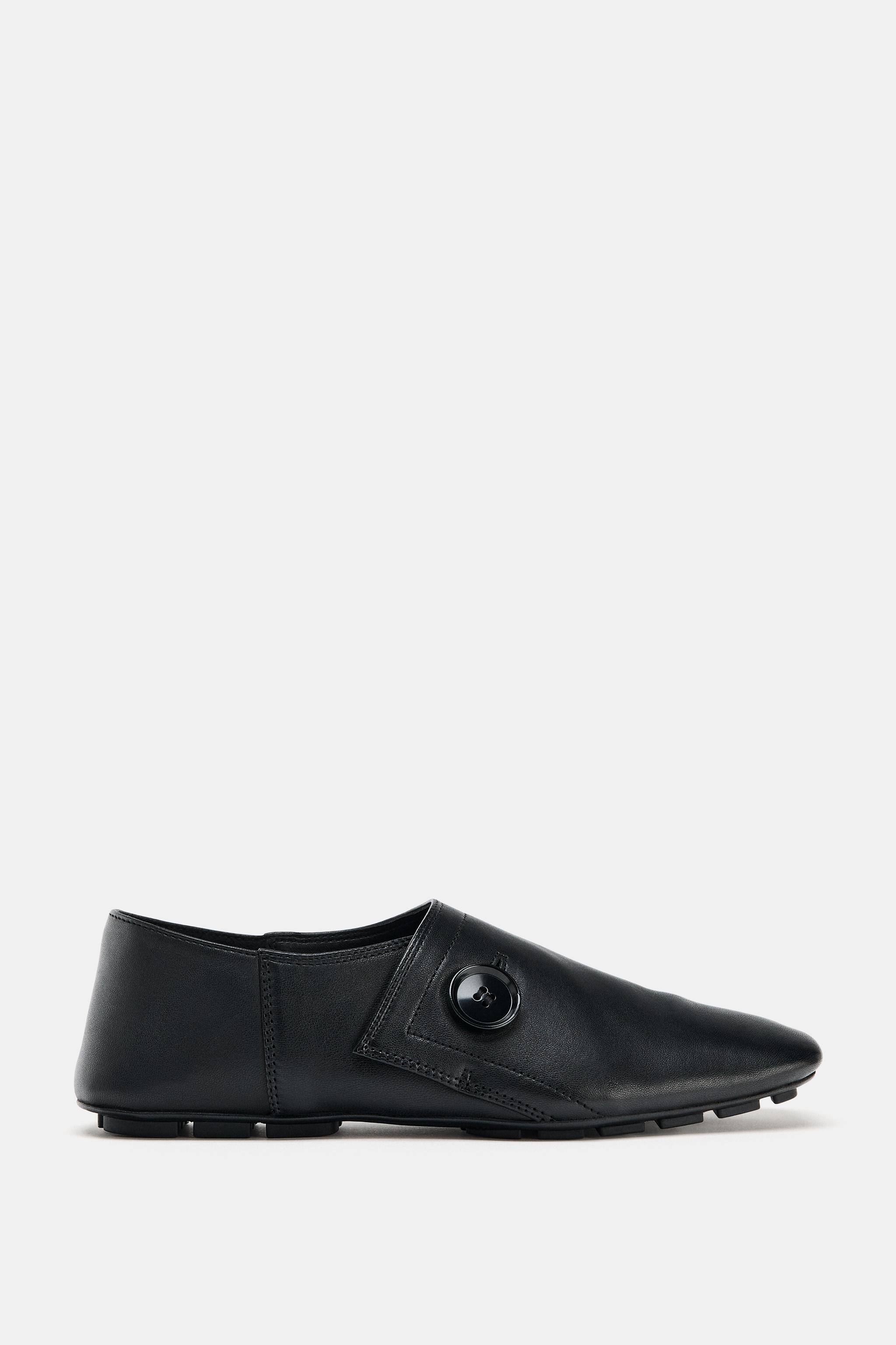 FLAT LEATHER SHOES WITH BUTTON DETAIL | Zara Canada