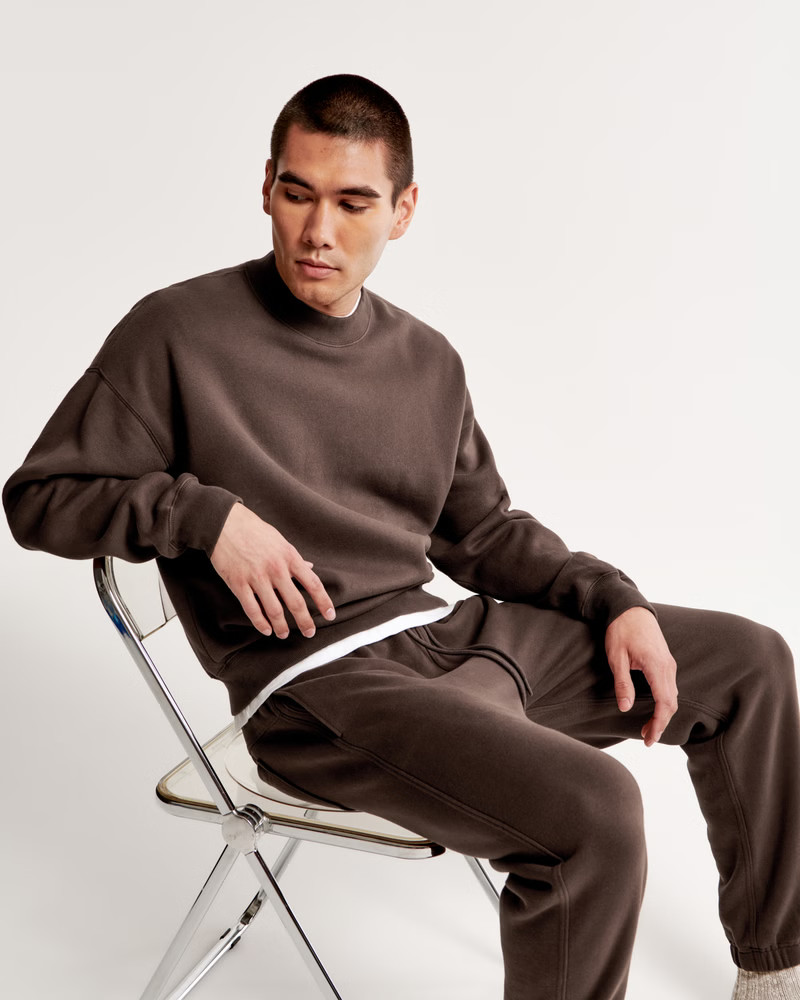 Essential Crew Sweatshirt | Abercrombie & Fitch (US)