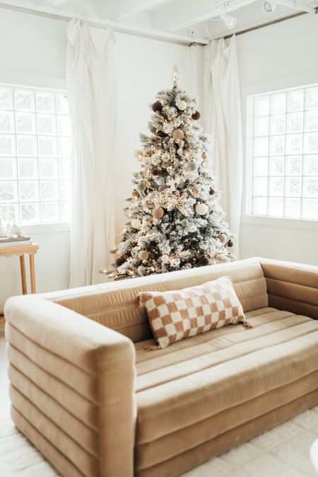 Christmas tree and neutral holiday decor 

#LTKHoliday #LTKhome #LTKGiftGuide