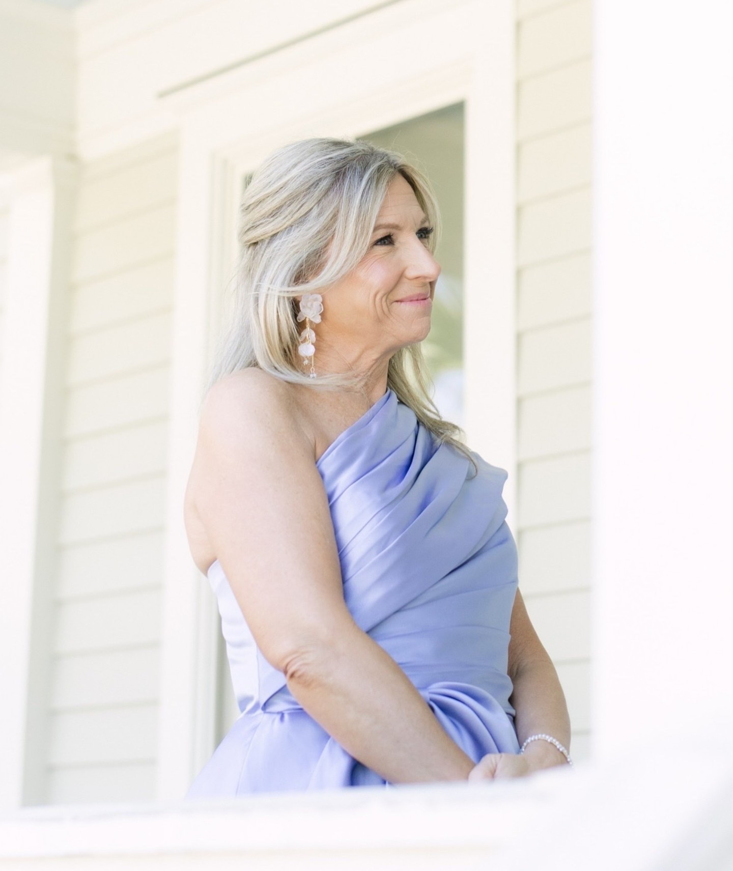 Mother of the bride iconic wedding earrings! I love a statement piece & these were so cute with my mom’s one shoulder dress. Very classy and chic!

#LTKmomlife #LTKootd #LTKWedding