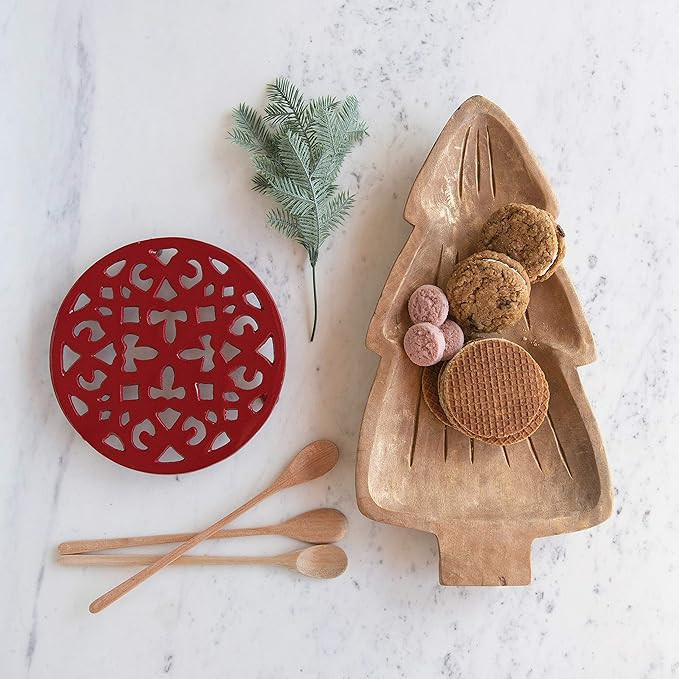 Amazon.com: Creative Co-Op 16" L x 8-1/2"W x 1-3/4"H Hand-Carved Mango Wood Christmas Tree Bowl w... | Amazon (US)