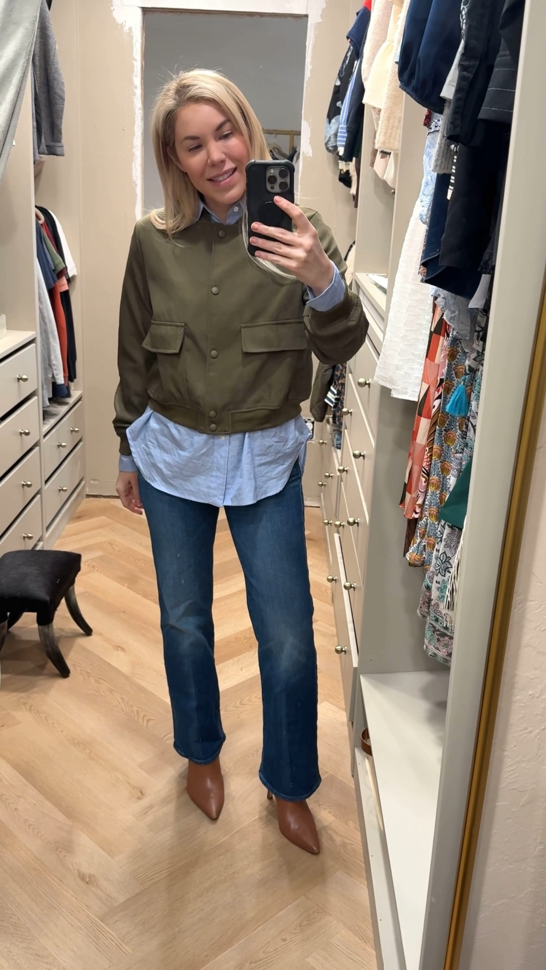 Polo button down top
Mother jeans (fit TTS)


#LTKootd #LTKstorytime #LTKgrwm