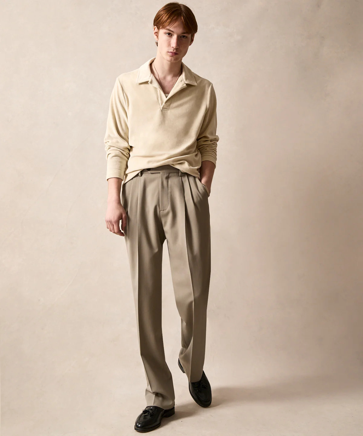 Italian Gabardine Wythe Trouser in Stone | Todd Snyder