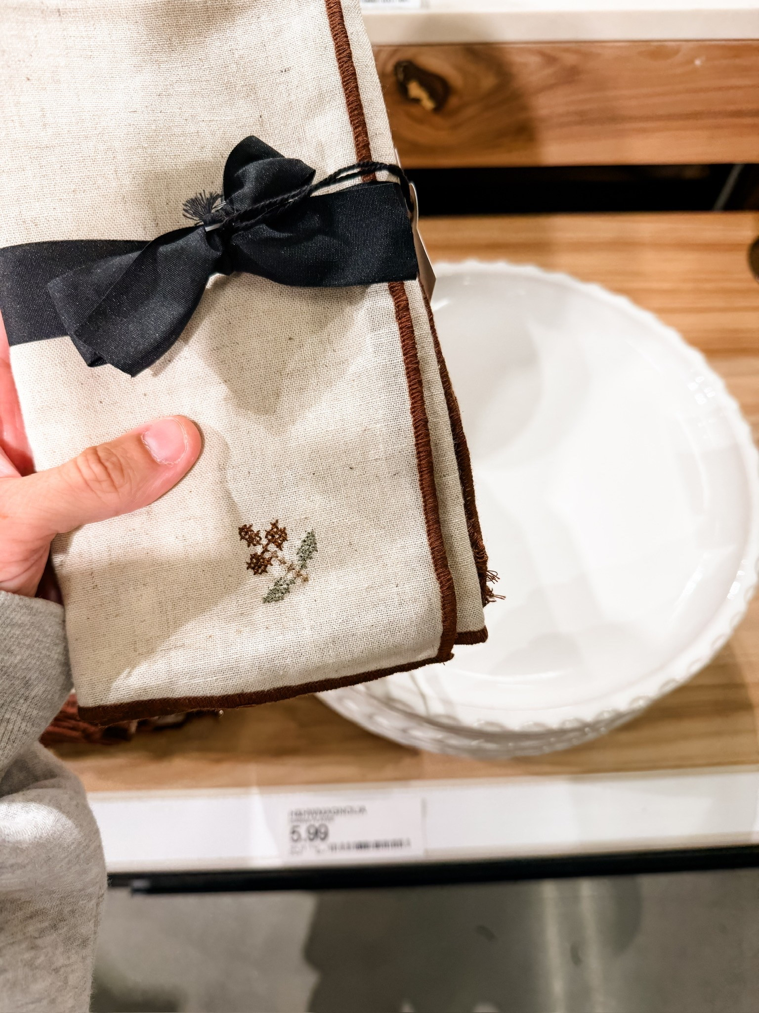 These cloth napkins are getting me so excited for fall 😍👏🏼

Loverly Grey, Target find, cloth napkins, Magnolia, Hearth and Hand

#LTKHome