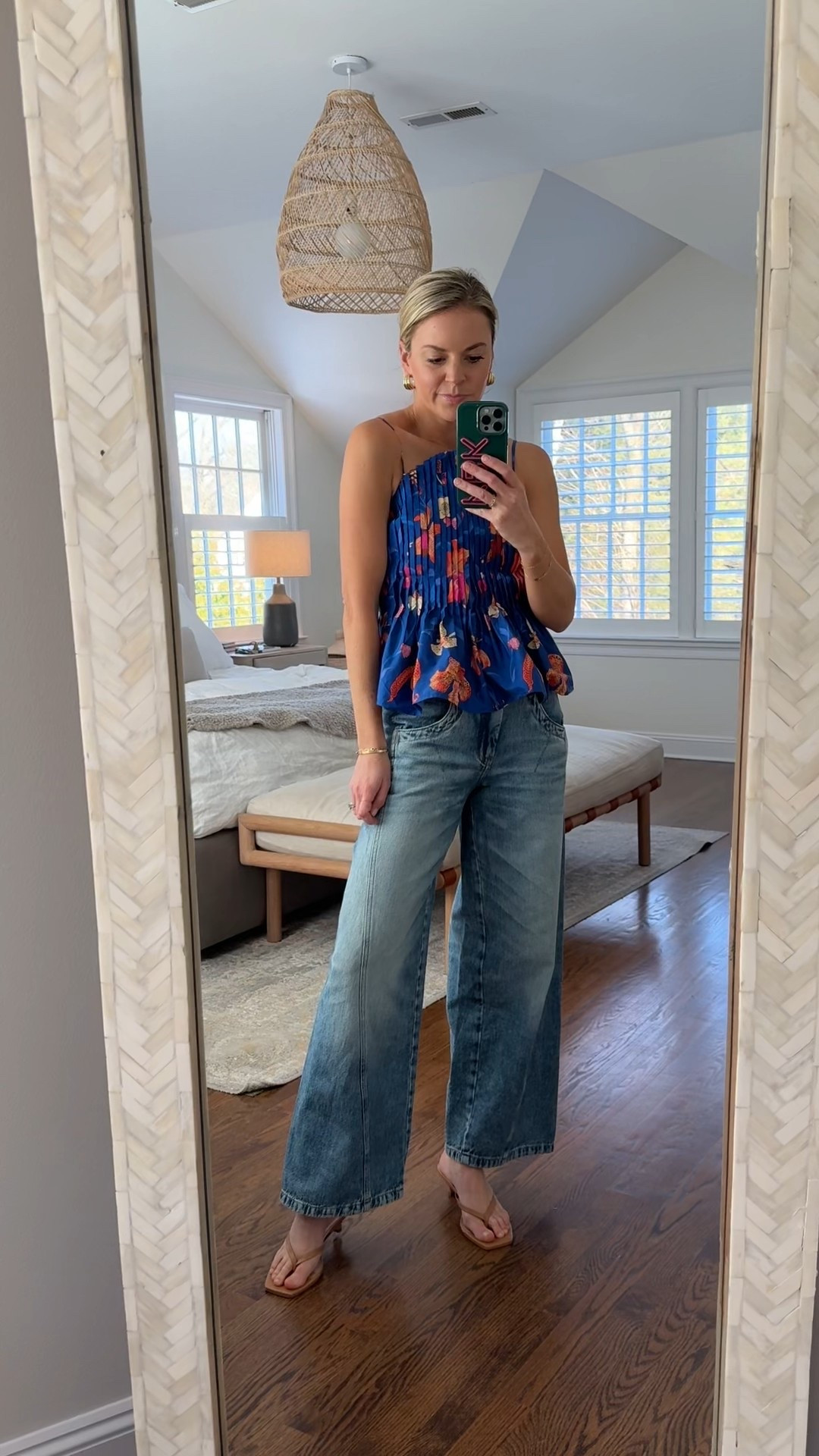 Love when you can style a matching set multiple ways 
-small top, tts
-26R jeans, tts
-heels tts 