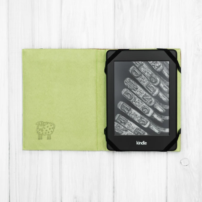 Colorsoft Kindle 2024 Case Paperwhite 12th Gen Case Green Beige Kindle Sleeve Sheep Handmade Sign... | Etsy (US)
