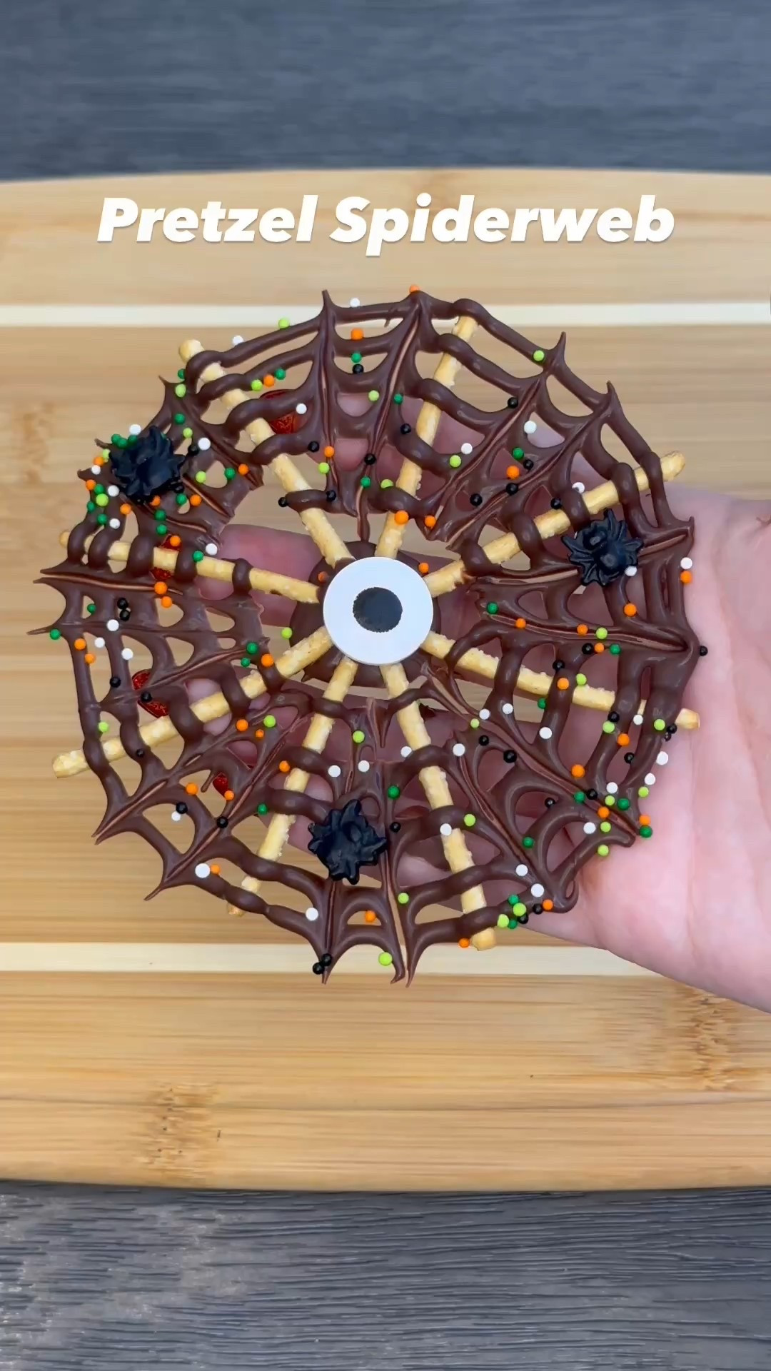 Easy no-bake Halloween treat? Say less. These chocolate pretzel webs are too cute to be scary! 🕷️🕸️🖤 #HalloweenSnacks  

#LTKHalloween #LTKKids #LTKParties