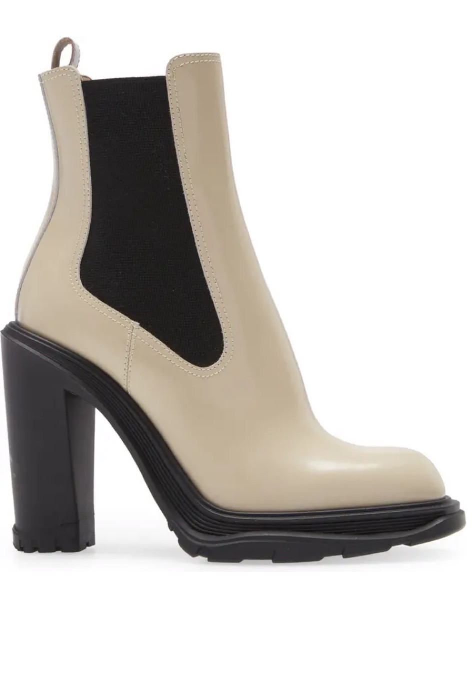 You need designer shoes on sale? Say less grab these picks from Versace and McQueen before they sell out ASAP #blackfriday

#LTKshoecrush #LTKGiftGuide #LTKstyletip