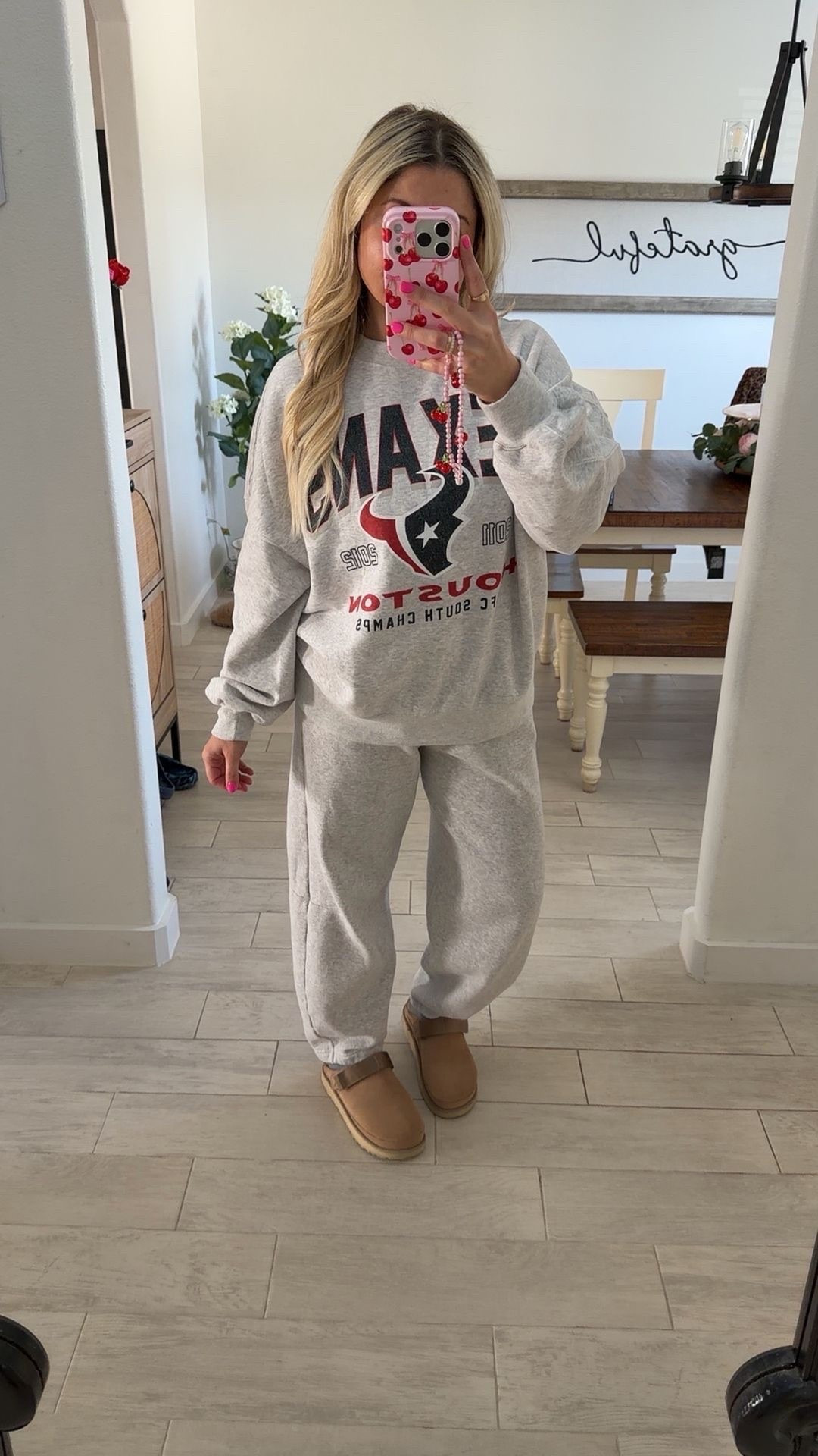 Cozy comfy fall outfit on sale
Texans sweater small
Barrel sweatpants small
Ugg clogs tts

#LTKootd #LTKSaleAlert