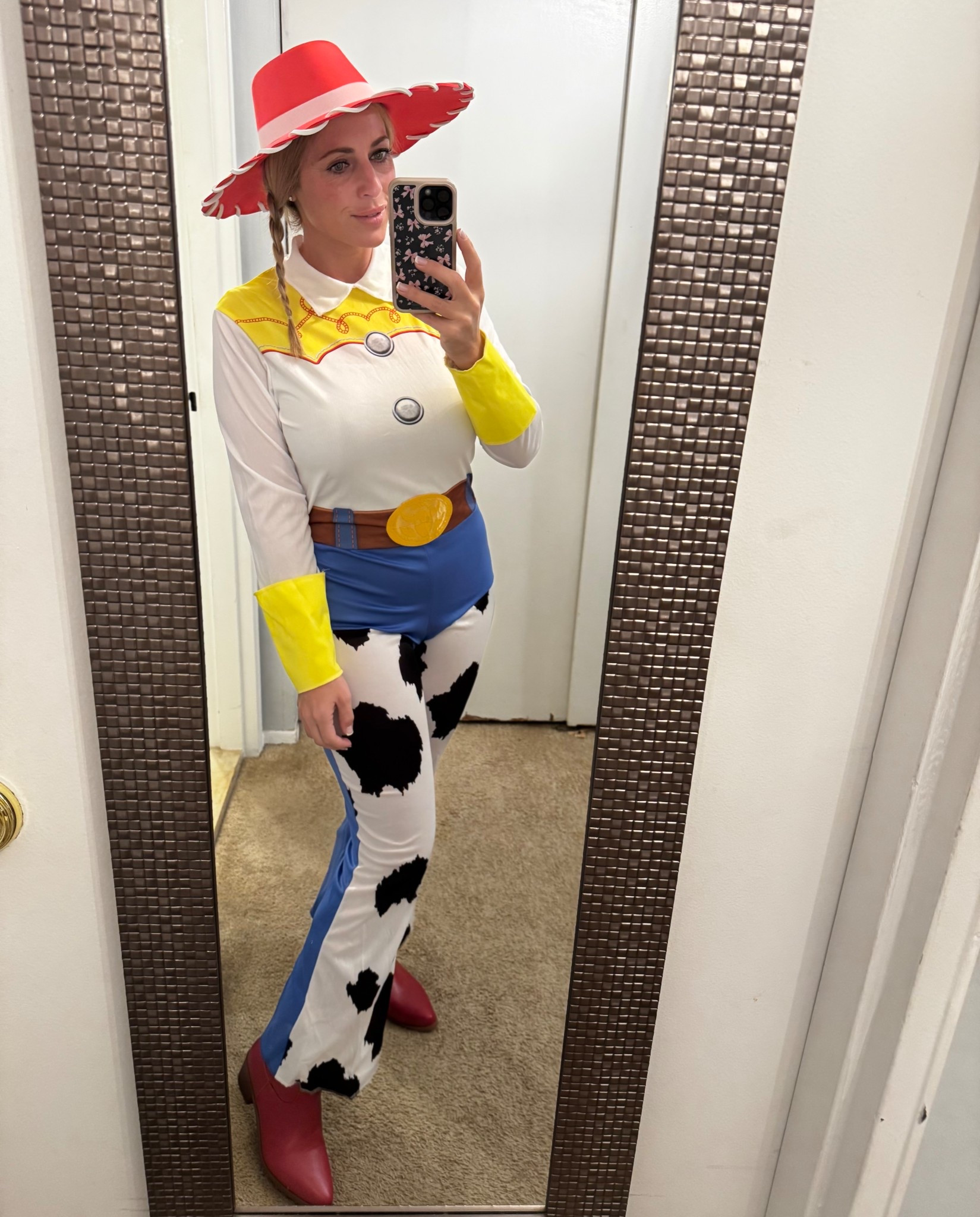 Halloween costume. Wearing M 



#LTKHalloween #LTKFindsUnder50 #LTKMidsize