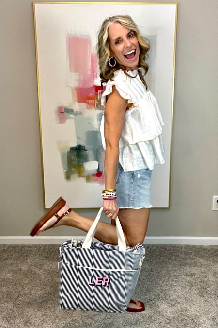 Hello summer style. This top is the cutest 
Wearing small 
Use code COAST15 
Wearing 4 shorts 
Use LISA10 on bag 

#LTKover40 #LTKfindsunder50 #LTKsalealert