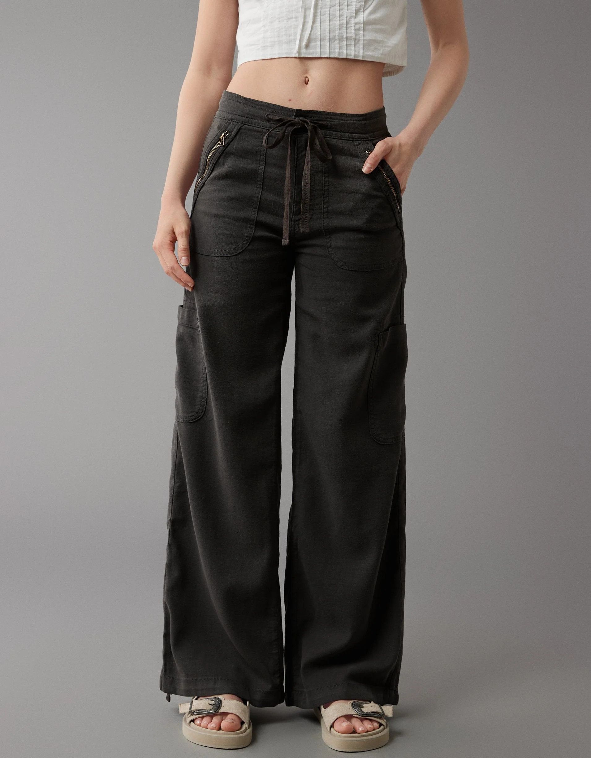 AE Dreamy Drape Linen-Blend Baggy Wide-Leg Cargo Pant | Shop Simon