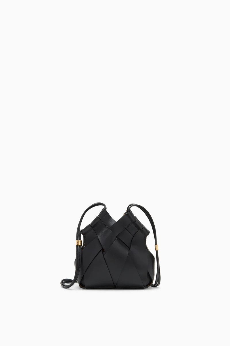 Charlotte Crossbody

      Noir | Ulla Johnson