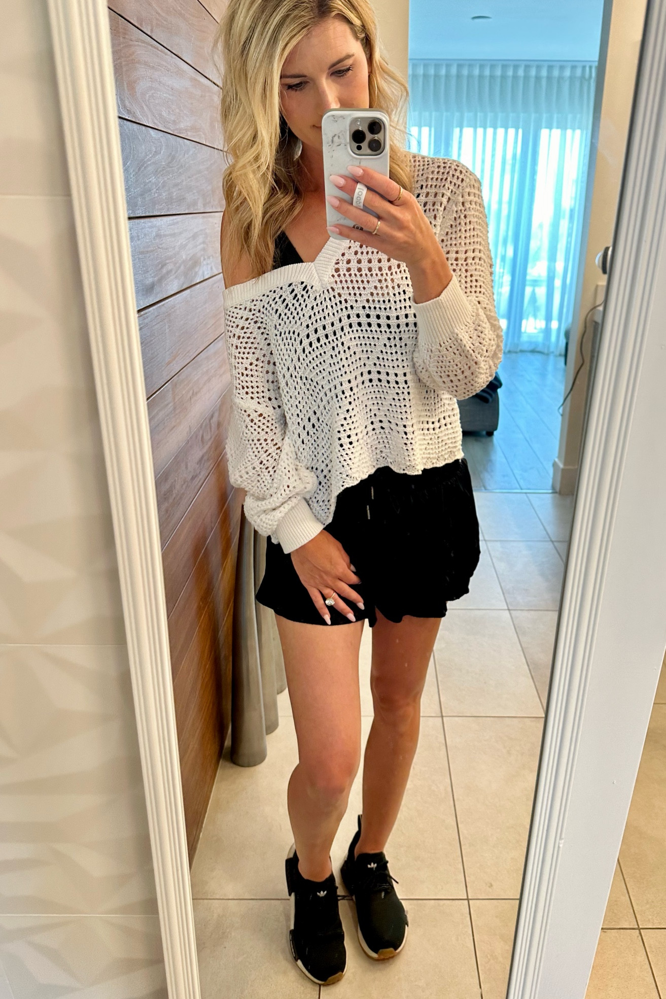 Casual, beach, summer outfit 

#LTKShoeCrush #LTKFindsUnder50 #LTKActive