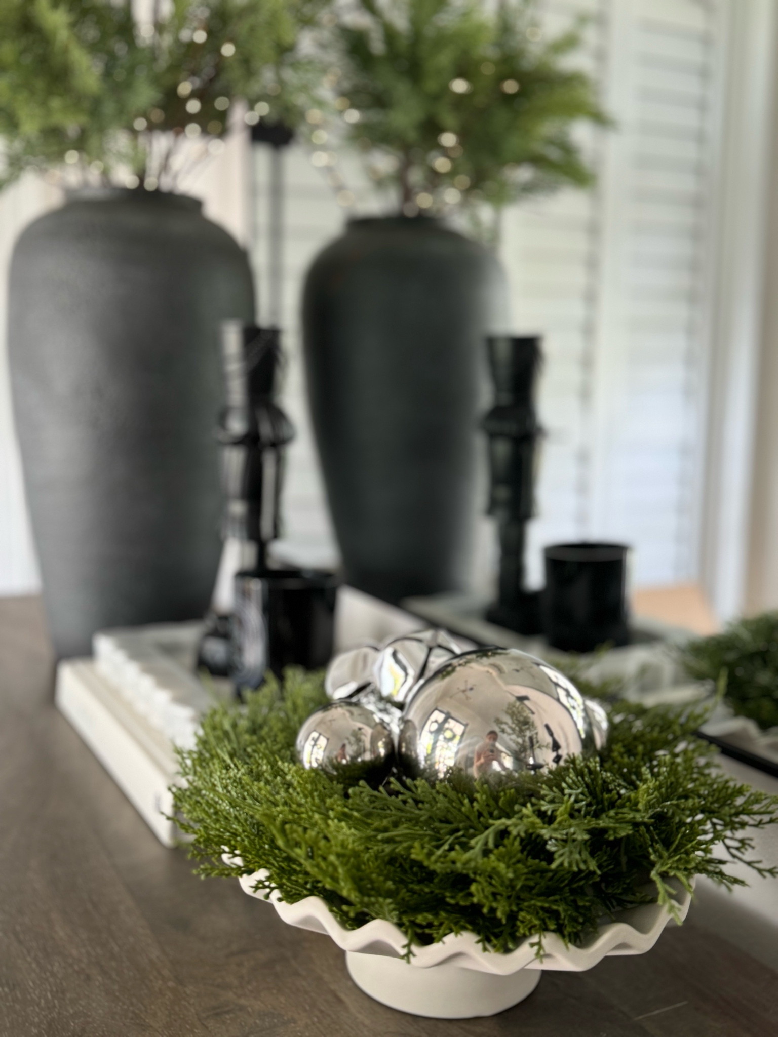 Christmas decor in the foyer 🤍✨🌲

#LTKHome #LTKHoliday #LTKSeasonal
