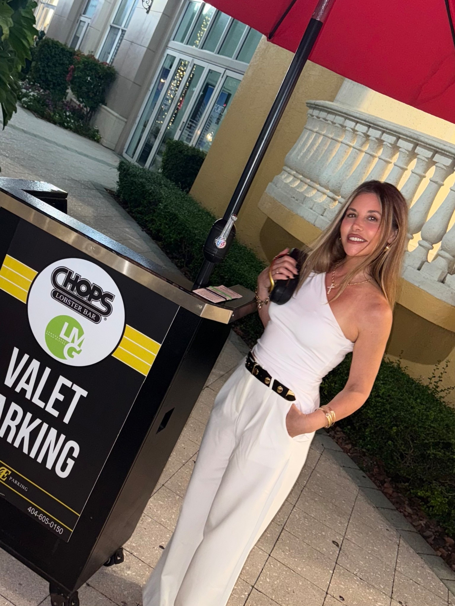 White and black date night look! True to size in all

#LTKStyleTip #LTKTravel