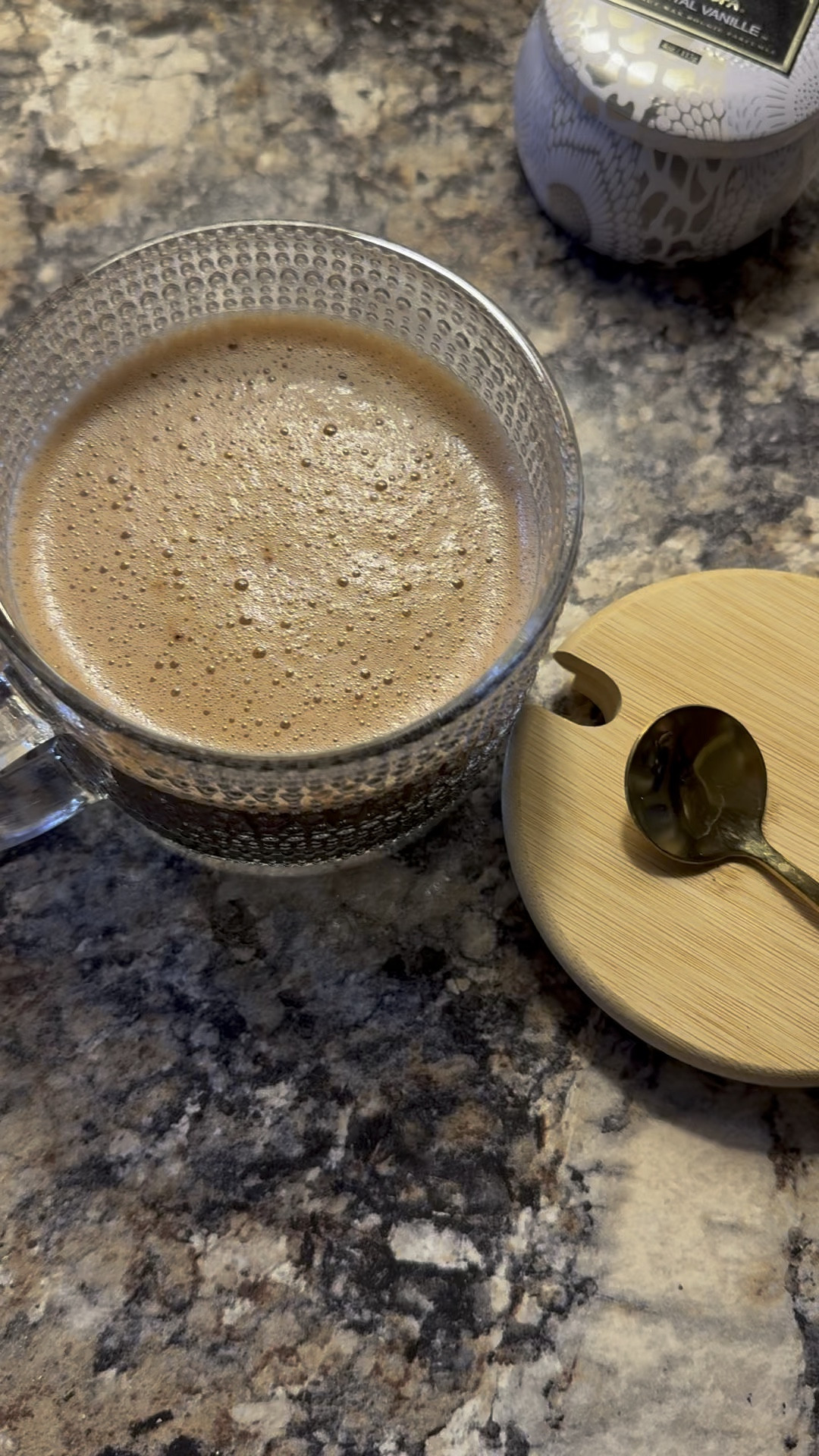 SMART SEXY COFFEE- 50 calories, 11 grams of protein and yes, it really makes you smarter and sexier!

Four Sigmatic “Think” blend coffee contains Lions Mane to support focus and concentration. 

The marine collagen (love the chocolate flavor) is great for skin, nails and hair.

And of course the cute mugs make it even better! (And would make a great gift!)

xoxo
Elizabeth 

#LTKover40 #LTKVideo #LTKGiftGuide