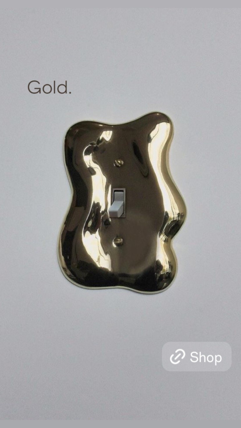 Obsessed with these gold wavy light switch plates 

#LTKHome #LTKStyleTip