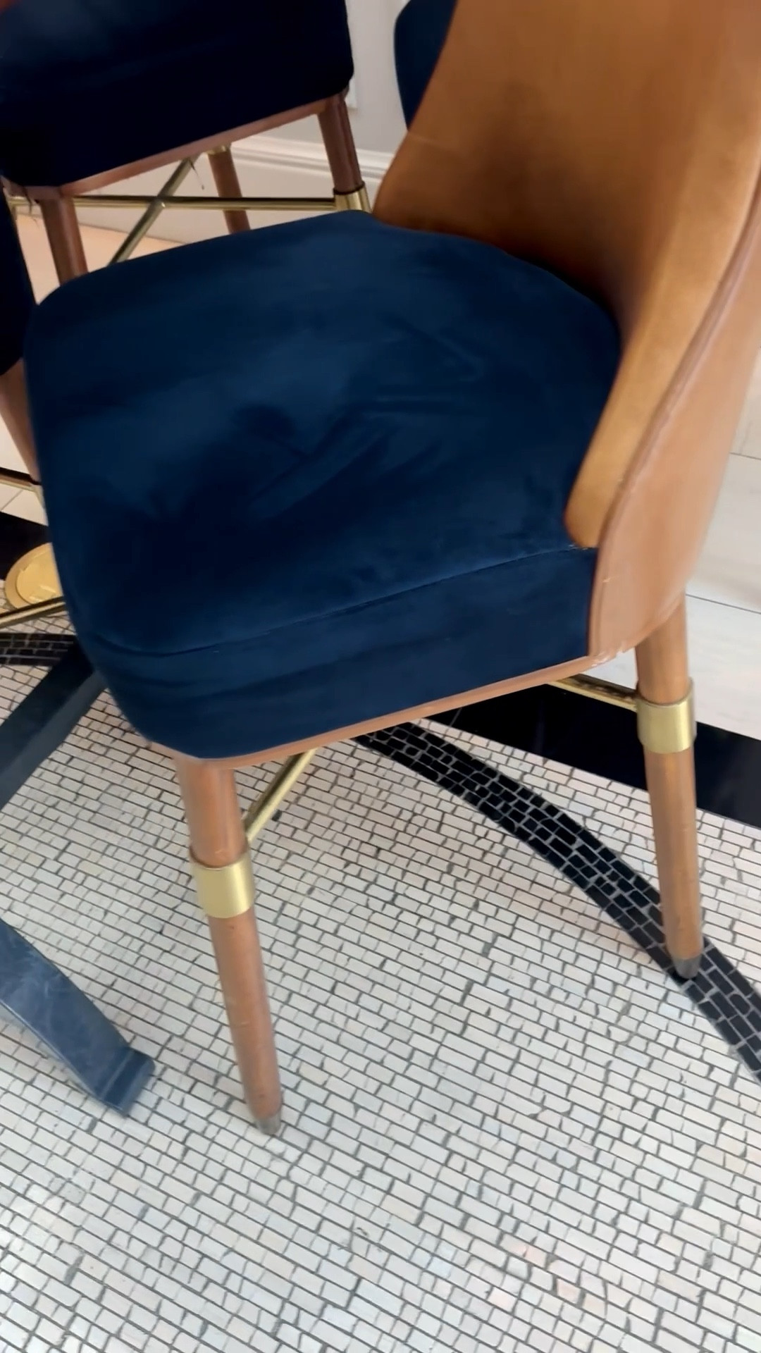 Bar stool moments—but make it elevated. The kind with intention in every detail: subtle brass accents, a refined mix of tones, and that perfectly shaped curve that feels as good as it looks. It’s these layered materials and tailored lines that turn a simple kitchen island into a designed moment. Effortless, but never basic.

#BarStool #BarStools #KitchenIsland #CounterStool #KitchenSeating #InteriorDetails #MixedMaterials #BrassAccents #TwoTone #CurvedDesign #KitchenDesign #HomeDecor #ElevatedLiving

#LTKSaleAlert #LTKHome #LTKMothersDay