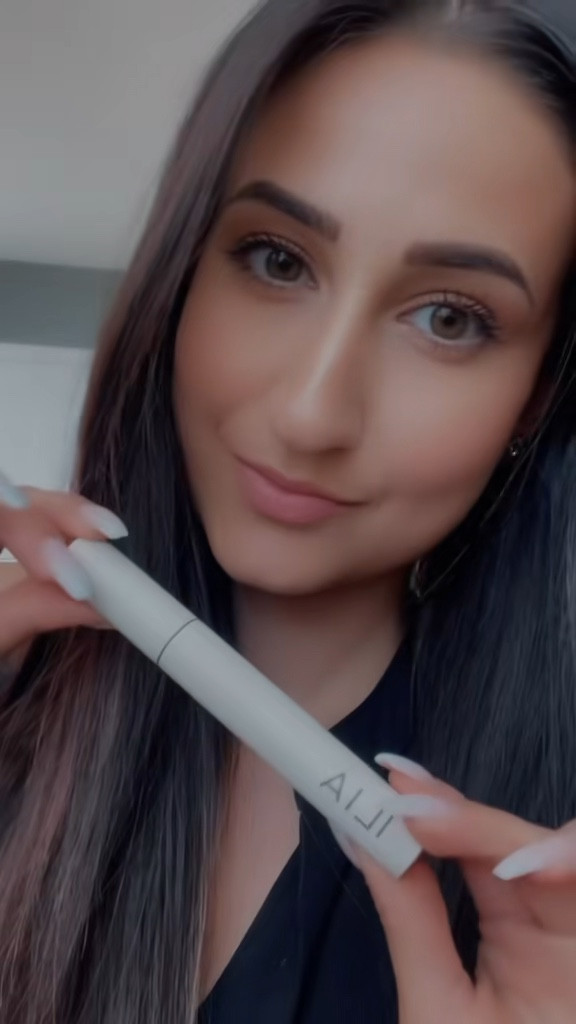 If you’re into clean beauty, you will love this mascara! Look at the definition and volume it gives. 😍 #mascara #makeup #iliabeauty #cleanmakeup

#LTKcanada #LTKsale #LTKbeauty