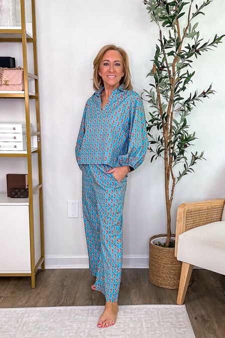 Cutest pajamas ever!! So cute, I think I could wear them out of the house💕. 

I love the back story too! Quiet Culture was created by a woman ready to retire and decided to create a luxury cotton poplin pajama collection. I love the look and feel of her designs.  

For size reference, I am 5’0” wearing an XXS.

#ad @shop.LTK #liketkit 
#quietculture #pajamas #loungewear #sleepwear 
#pajamaparty #pajamastyle #loungewearstyle #beautyrest



#LTKOver40 #LTKStyleTip