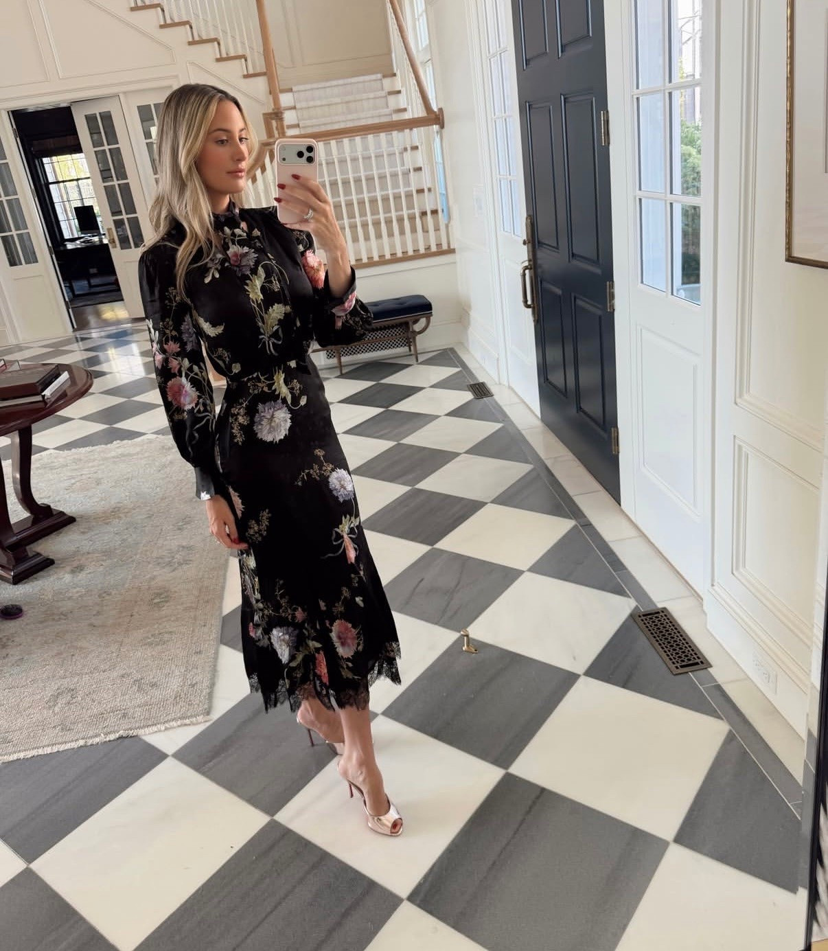 Today’s look 🖤

#LTKootd #LTKdayinmylife #LTKSeasonal