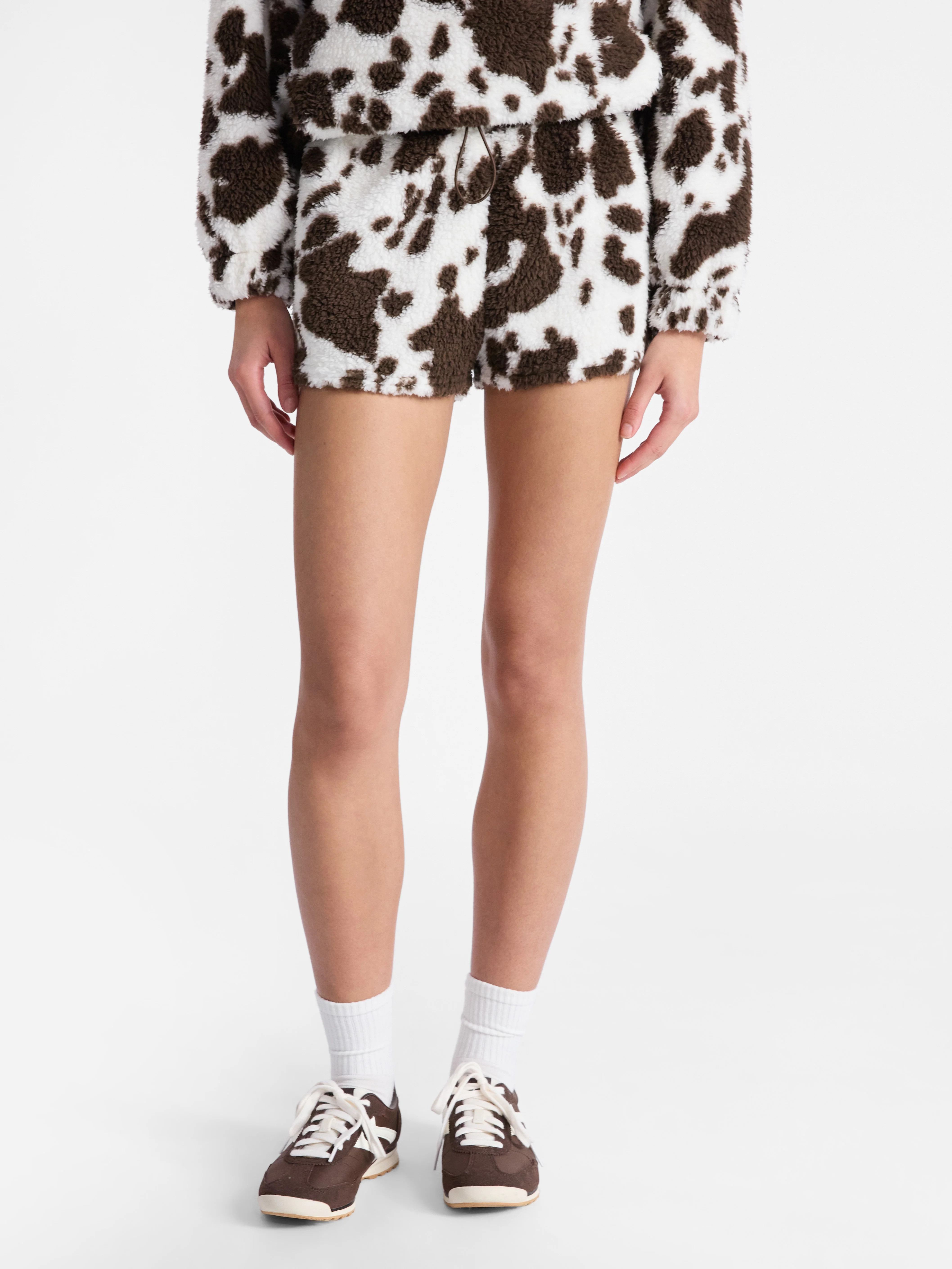 No Boundaries Plush Bungee Cord Shorts, Women's | Walmart (US)