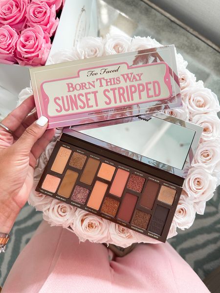 My favorite summer eye palette from
@toofaced is on sale for $36 today! @hsn 

Use code HSN2023 for $10 off (new customers) #ad #LoveHSN 

#LTKsalealert #LTKbeauty #LTKGiftGuide