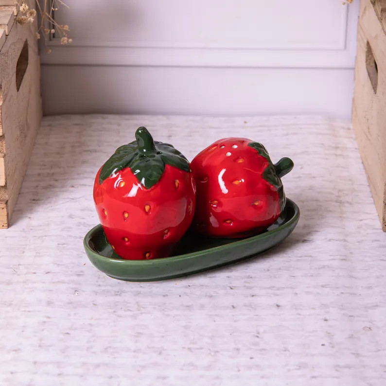 Strawberry Salt & Pepper Pots Ceramic Shaker Cruet Set With Tray - Etsy | Etsy (US)