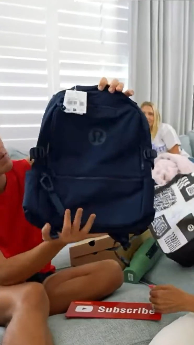 Luke’s back to school backpack, water bottle, & shoe haul 📓

High school boy back to school inspo

#LTKvlog #LTKSeasonal #LTKSaleAlert