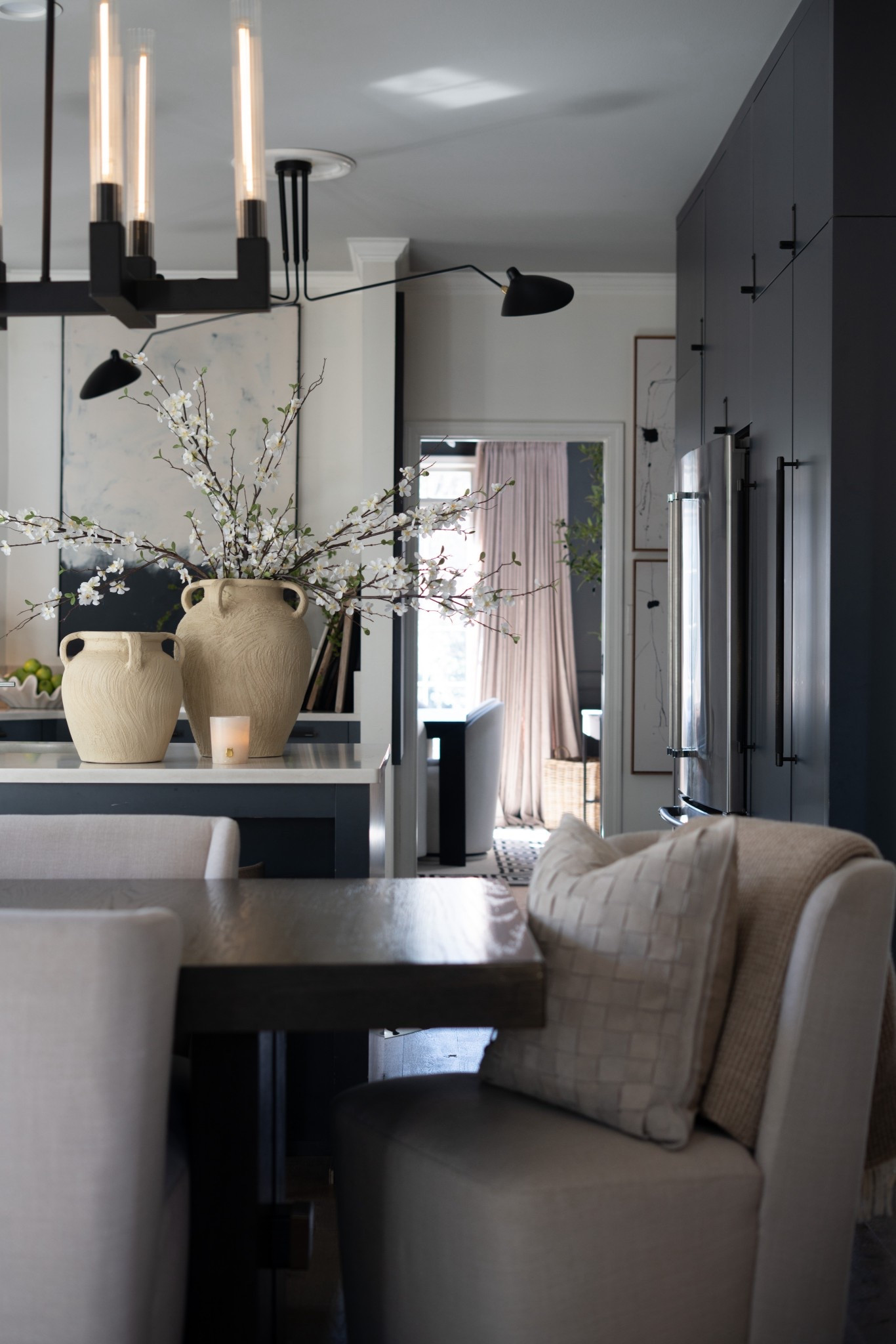 Let’s push pause on the cherry blossoms (which I LOVE) for a moment and clear the stage for these gorgeous Pear Blossoms!

#LTKSeasonal #LTKdayinmylife #LTKHome