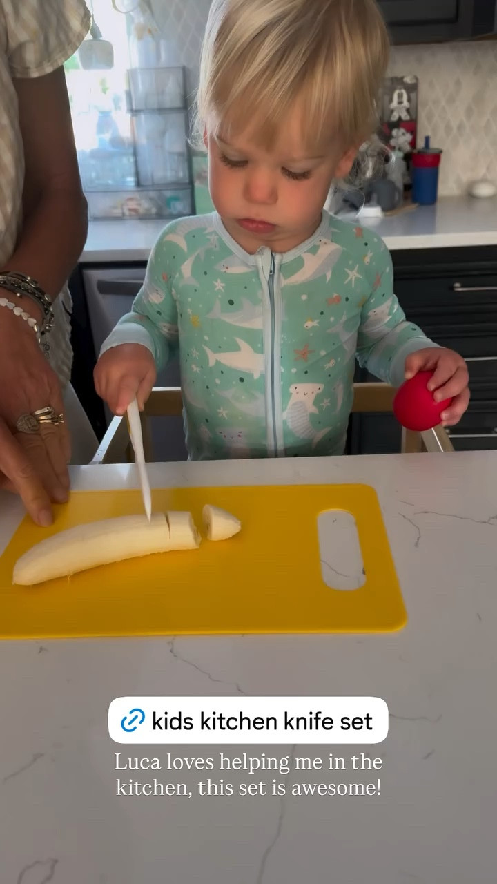 Luca loves helping me in the kitchen, this set is awesome!
