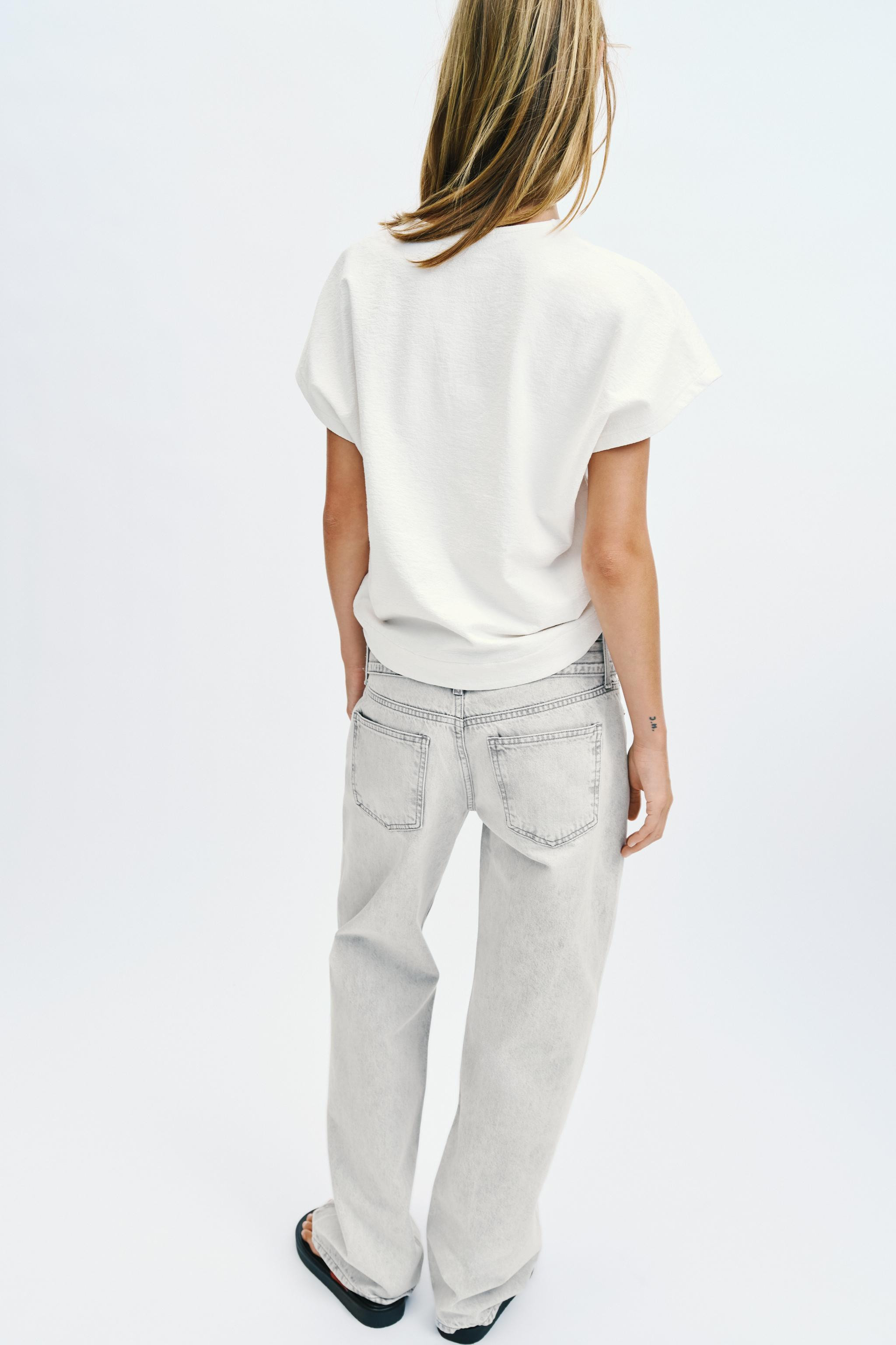 RUSTIC V-NECK T-SHIRT | Zara US