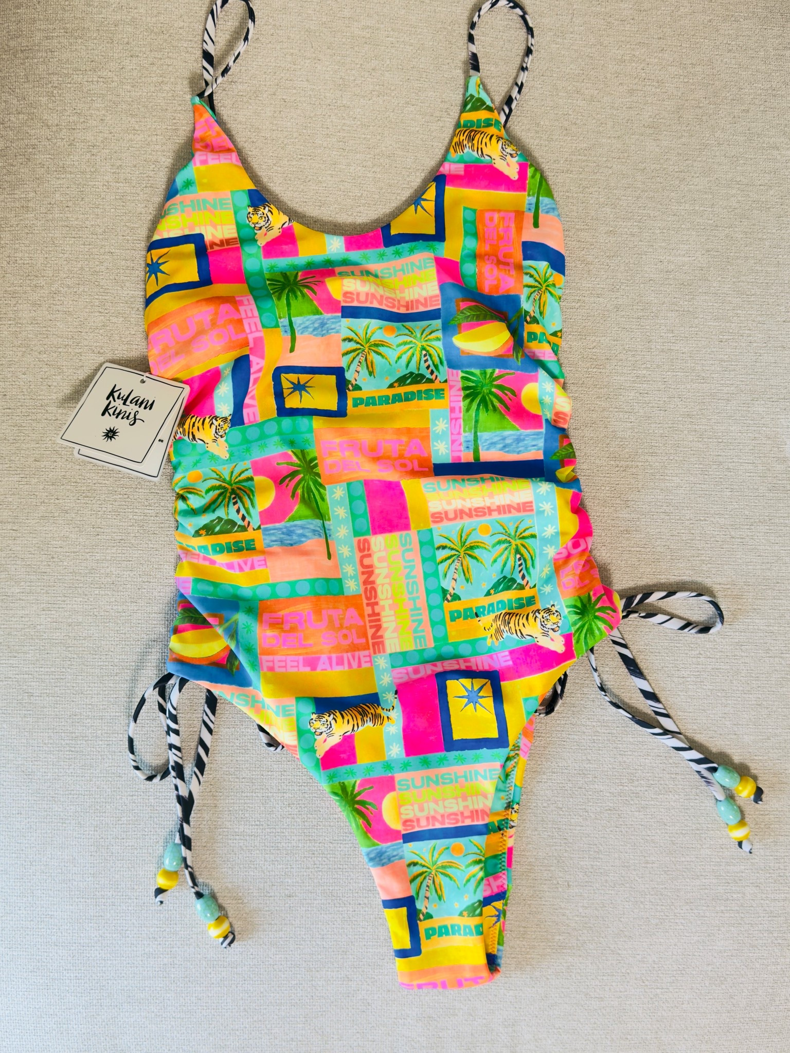 New suit, same obsession 😍
This one-piece from Kulani Kinis just arrived and the print… I’m in love.

At this point I’ve fully committed… 10 bikinis deep for summer and counting 🤭
So yes, you’re definitely going to keep seeing me living in swimsuits all season long.

No complaints over here 💁🏻‍♀️☀️

#LTKFestival #LTKSeasonal #LTKSwim