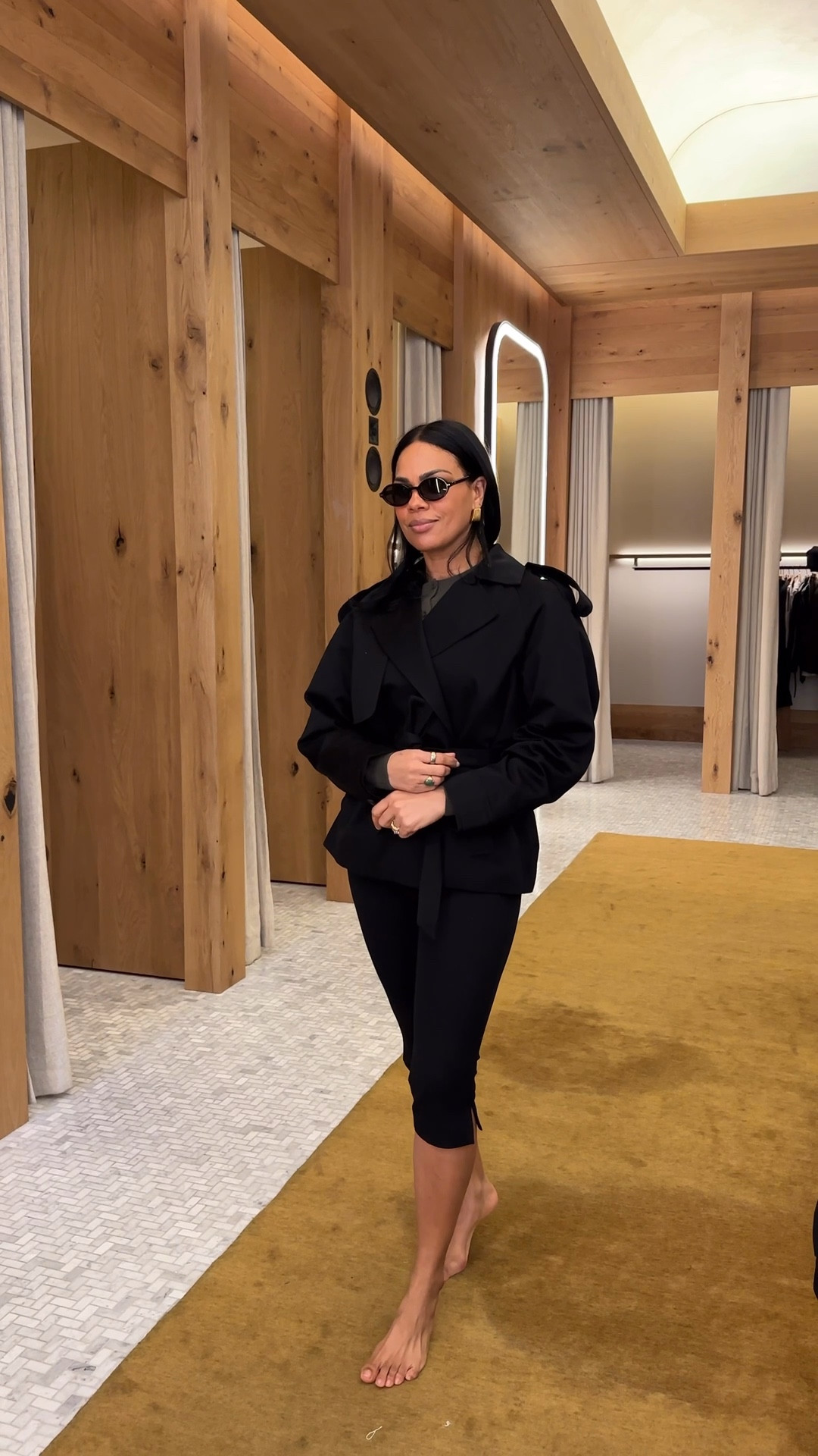 I would’ve never thought in a million years that I would love capris… but here we are! How cute are they with this trench? I would pair them with a heel and longer tops or jackets. 

#LTKootd #LTKPetite #LTKNYFW