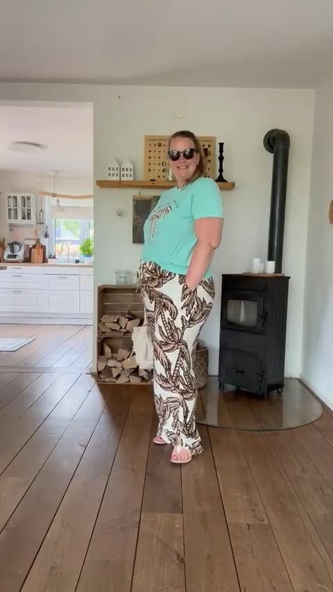 🌴🌴🌴🌴

#LTKdeutschland #LTKcurves