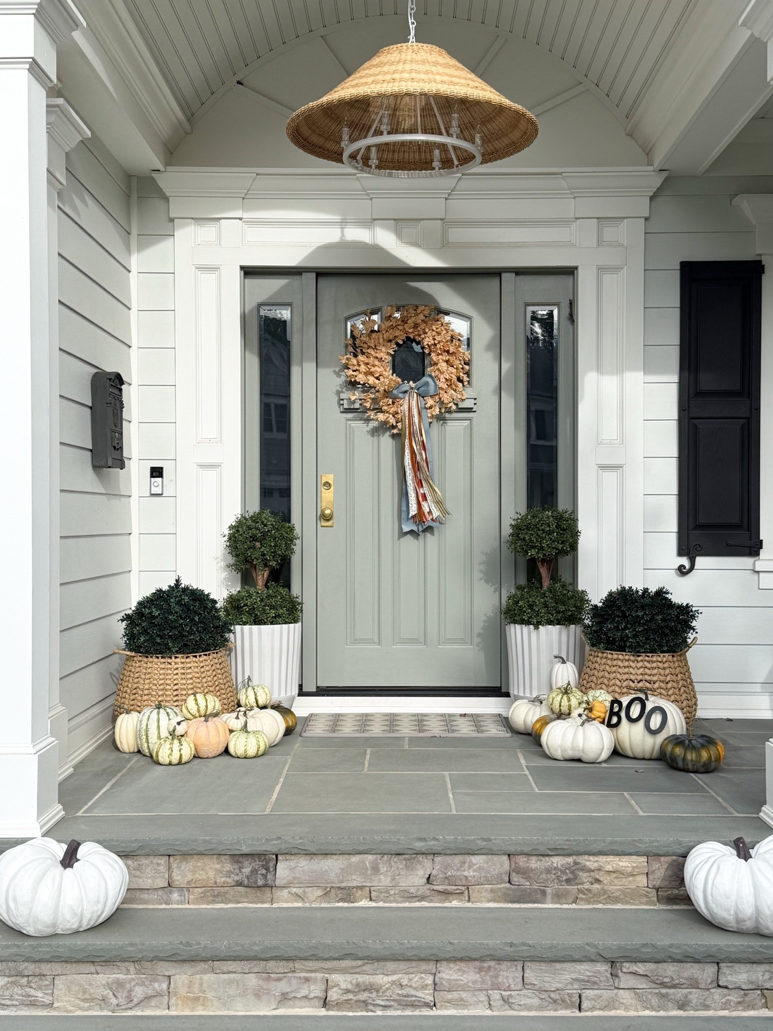 Fall front porch 🍂

#LTKSeasonal #LTKHome #LTKmomlife