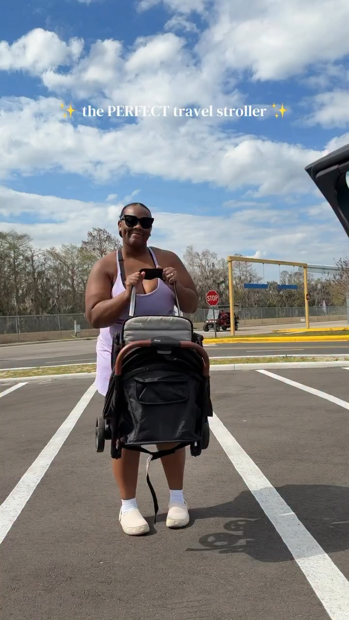 the PERFECT travel stroller truly does exist 👏🏾👏🏾 comment STROLLER and I’ll dm the link to order!

My favorite features:
🌟 SUPER compact
🌟 carrying strap
🌟 lightweight
🌟 super easy to clean, literally just wipe!

#kidstravelgear #travelstroller #travelwithkids #babygear #kidstravel 

@ingenuitybaby