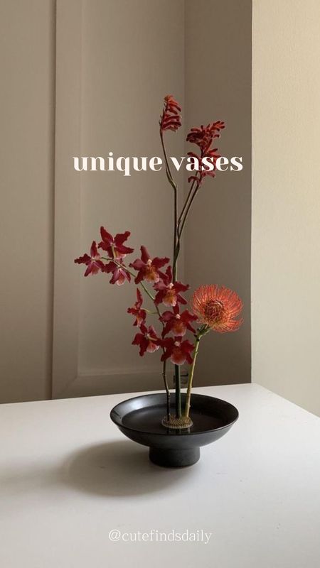 Interior design: unique floral vases and home decor for living room, bedroom, dining room 

#vases #home #decor 

#LTKSeasonal #LTKhome #LTKfamily