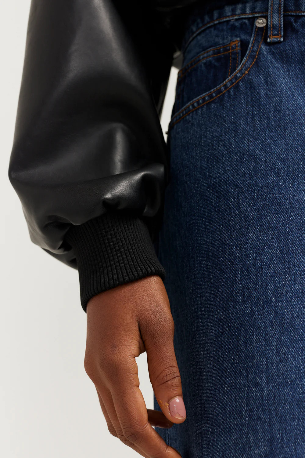 Mara Bomber | Henne
